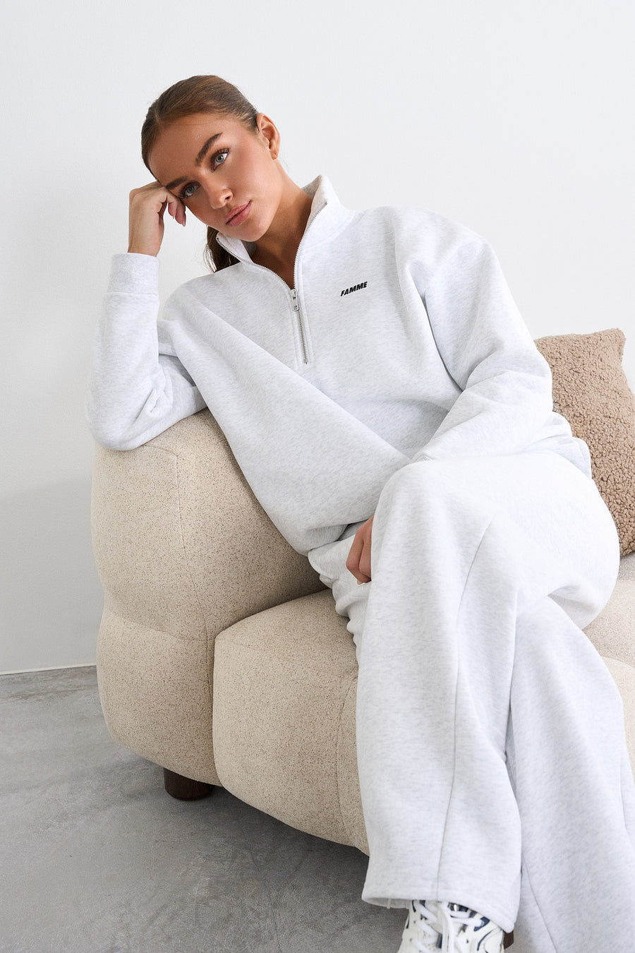 Straight Leg Sweatpants · Grey